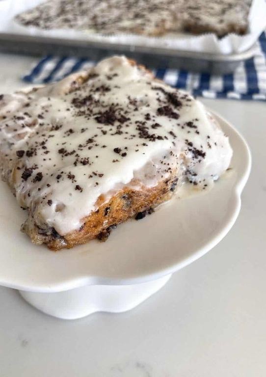 Banana Cookies and Cream Ice Cream Cake