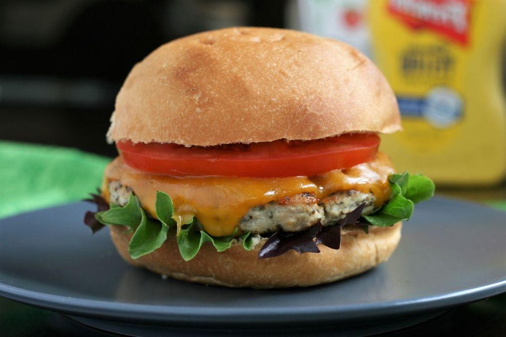 Basil Chicken Burgers