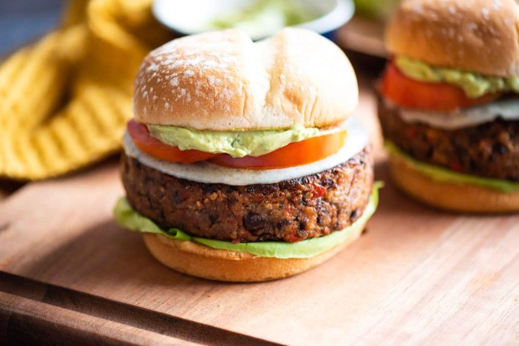 Beachbody Spicy Black Bean Burgers