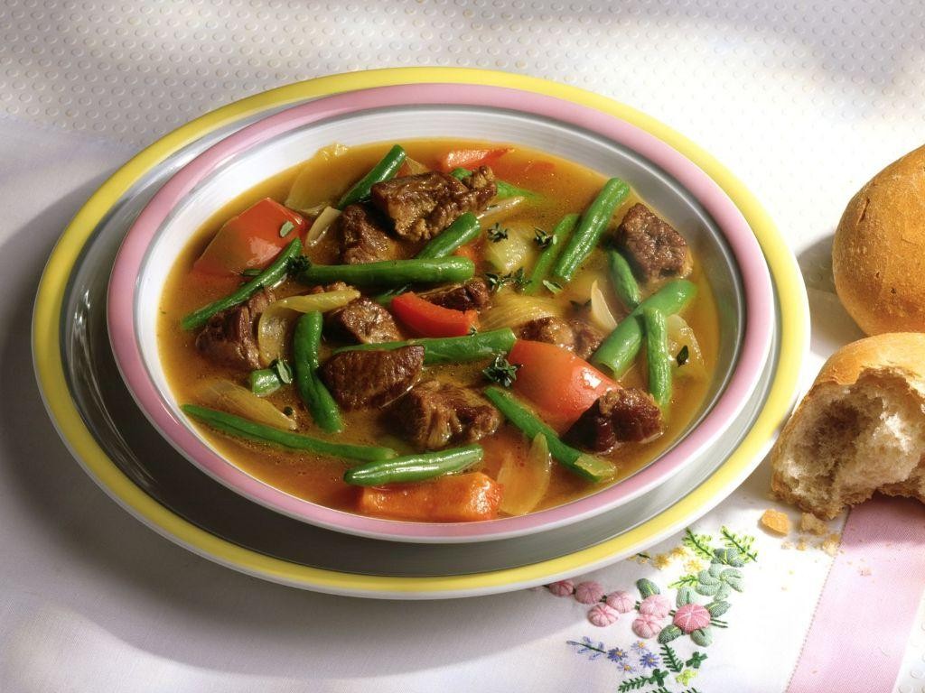 Beef Stew with Green Beans and Tomatoes