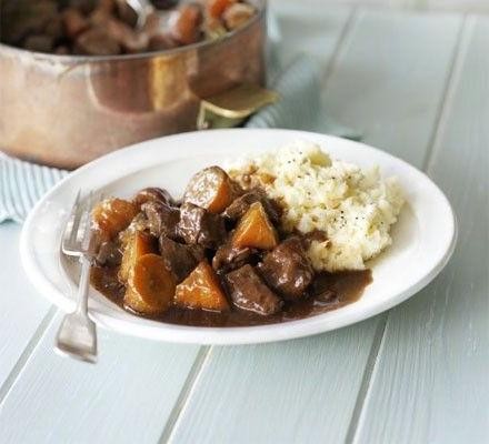 Beef and Guinness Stew with Carrots