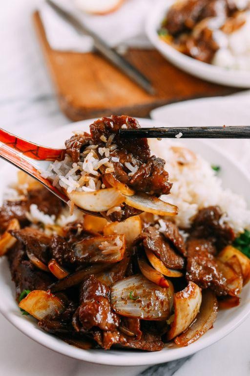 Beef and Onion Stir Fry