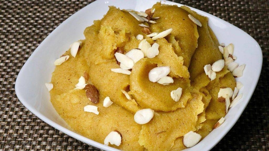 Besan Ka Halwa (Sweet Pudding)