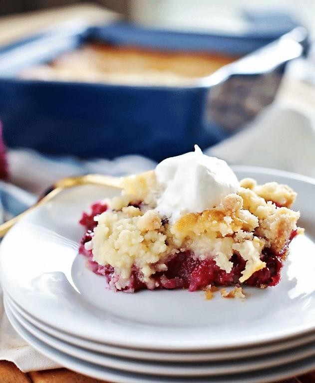 Blackberry Cobbler with a Streusel Topping