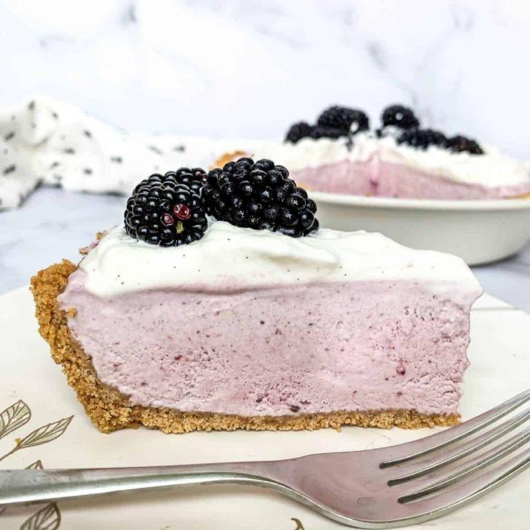 Blackberry Cream Pie