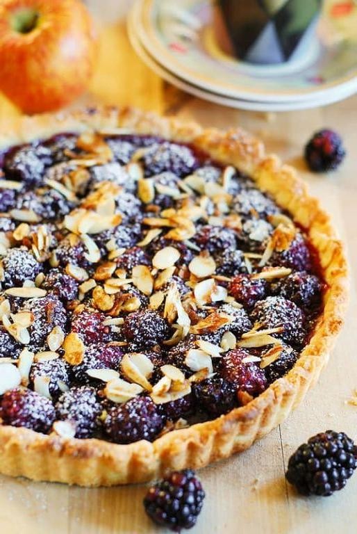 Blackberry and Almond Pie