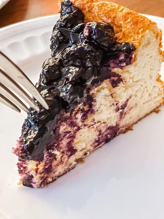 Blueberry Yogurt Cheesecake