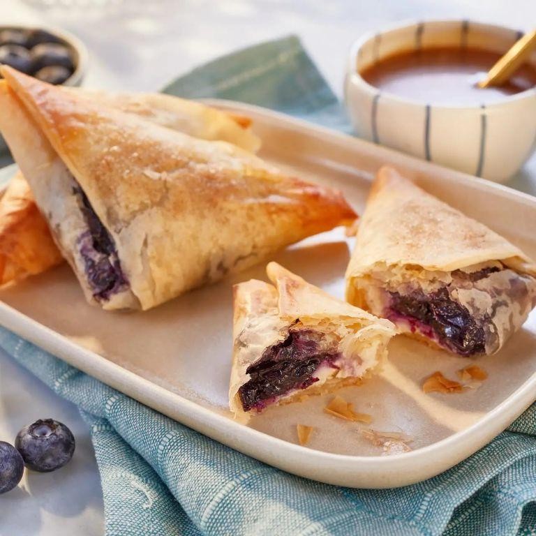 Blueberry and Cream Cheese Phyllo Dough Pastries