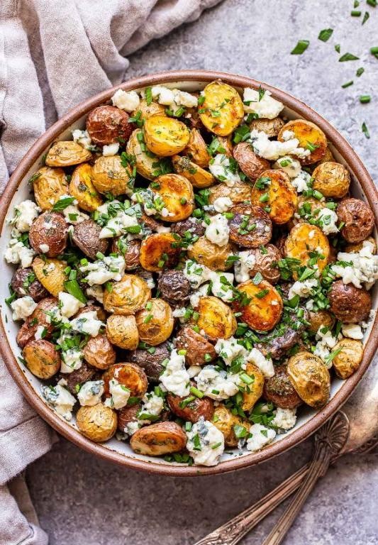 Boiled Potatoes with Blue Cheese