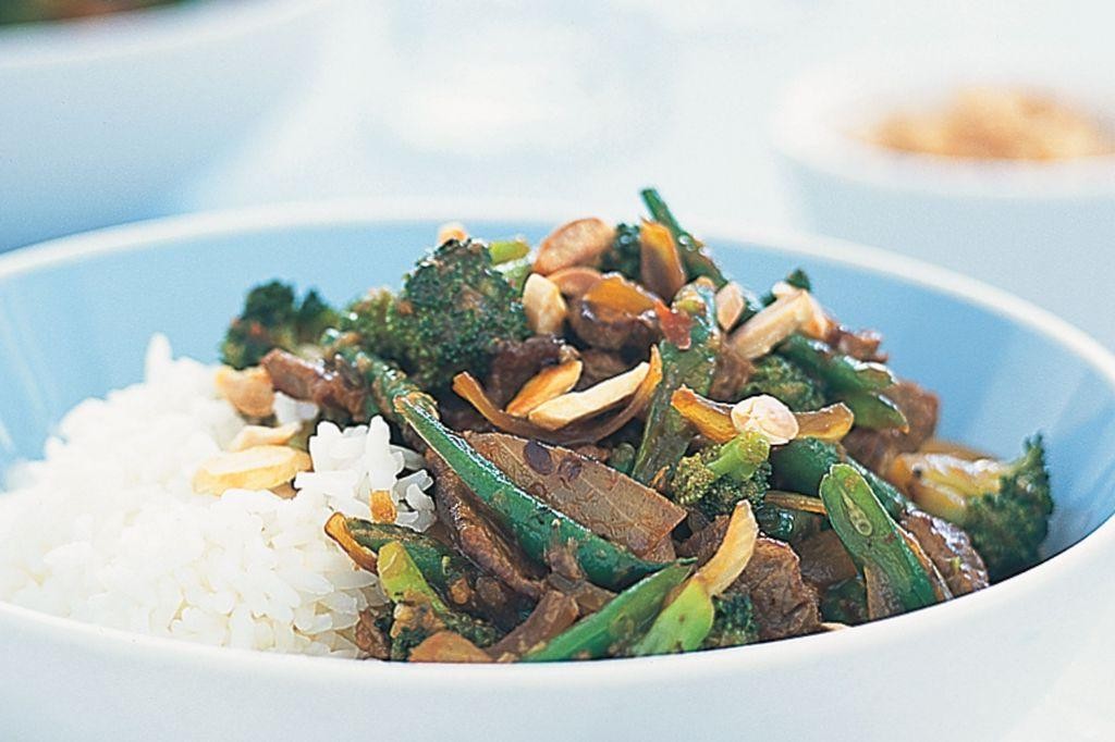 Broccoli and Almond Stir Fry