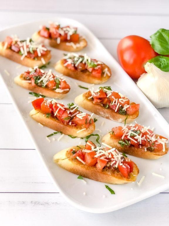 Bruschetta with Tomato and Basil