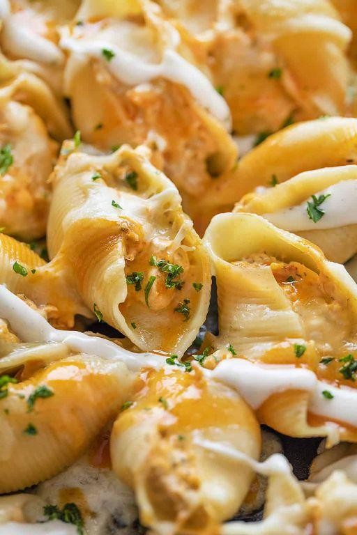 Buffalo Mac and Cheese Stuffed Shells