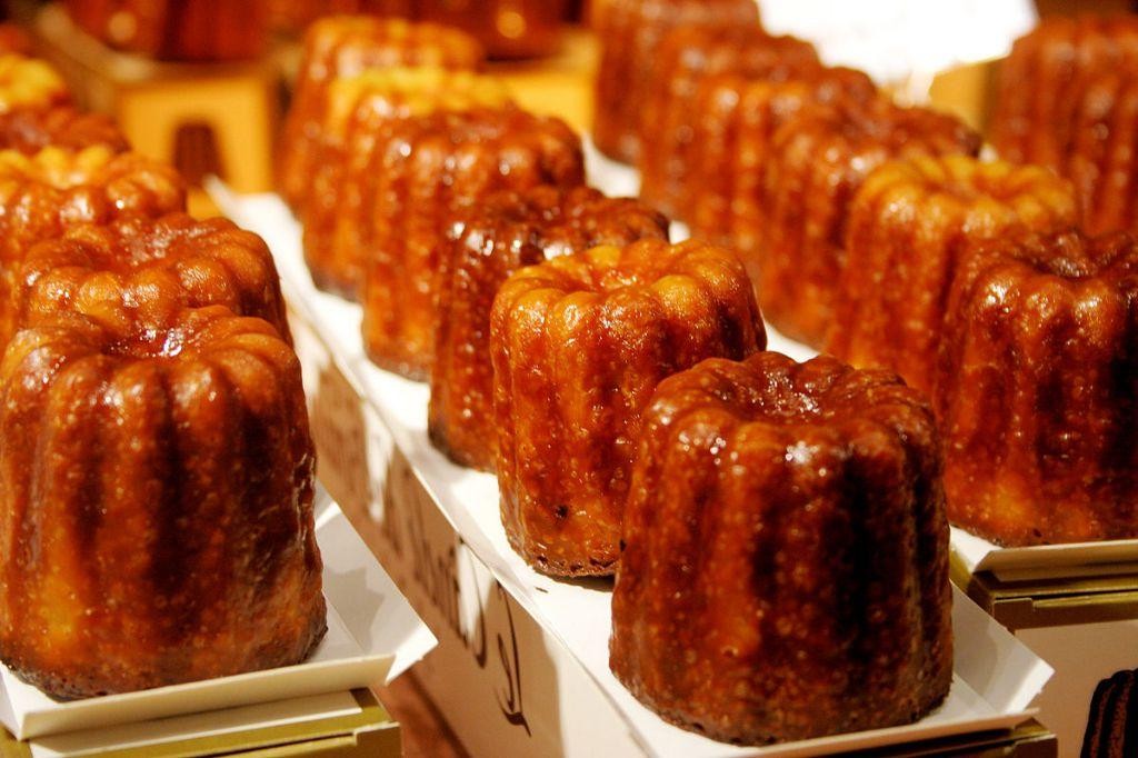 Canelés de Bordeaux