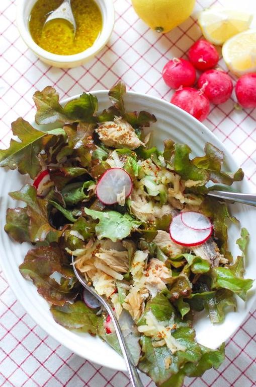 Canned Mackerel Salad with Lemon Dressing
