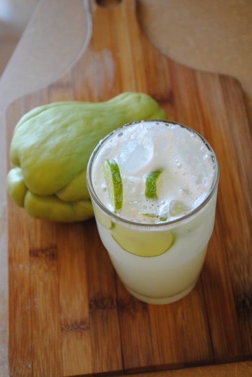 Chayote Smoothie with Mint