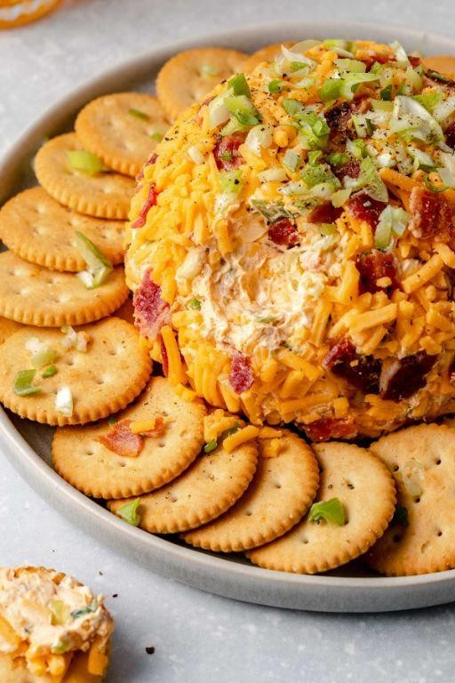 Cheddar and Bacon Cheese Balls with a Kick