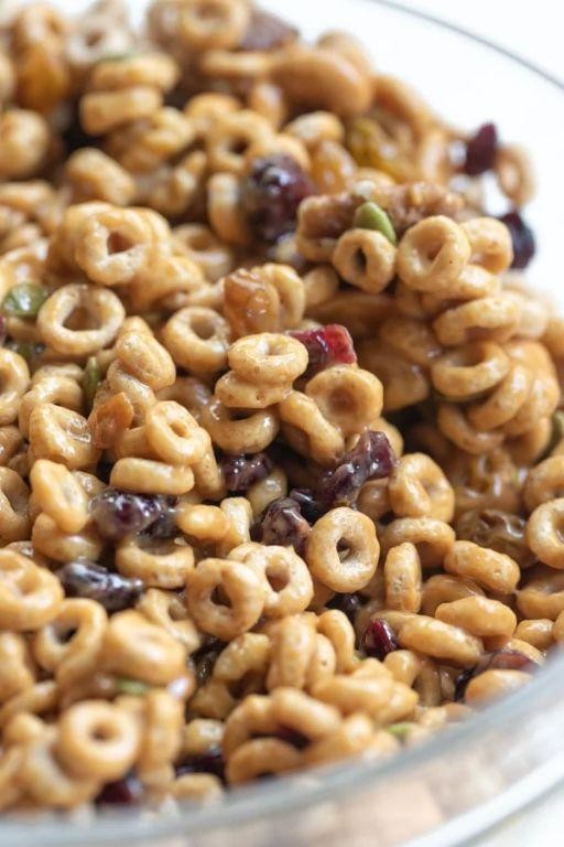 Cheerios Honey Nut Snack Mix