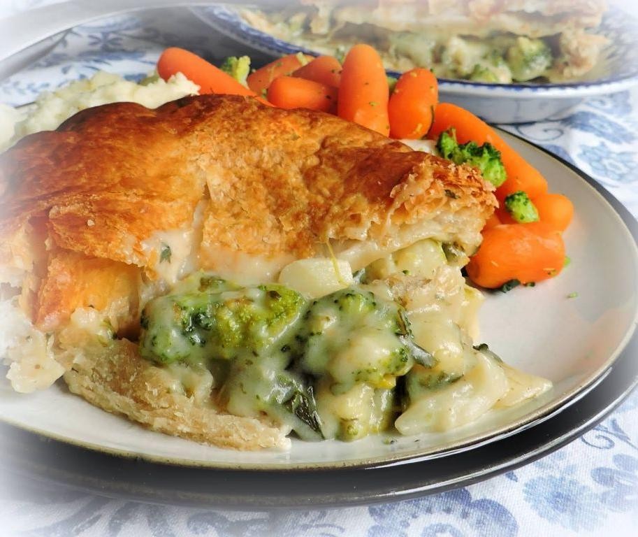 Cheesy Broccoli and Cauliflower Pie