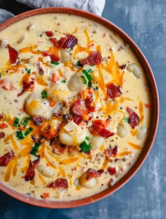 Cheesy Gnocchi Soup with Bacon