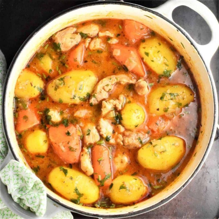 Chicken Breast and Potato Stew with Onions