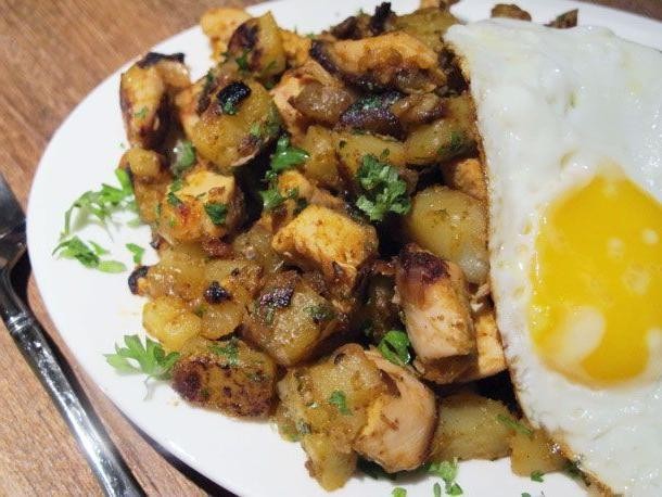Chicken Breast with Potato and Onion Hash