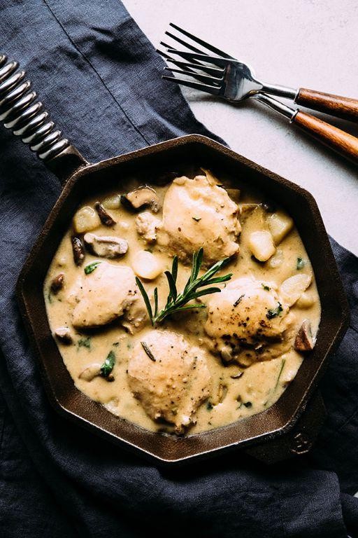 Chicken Breast with Potatoes and Onions in Creamy Sauce