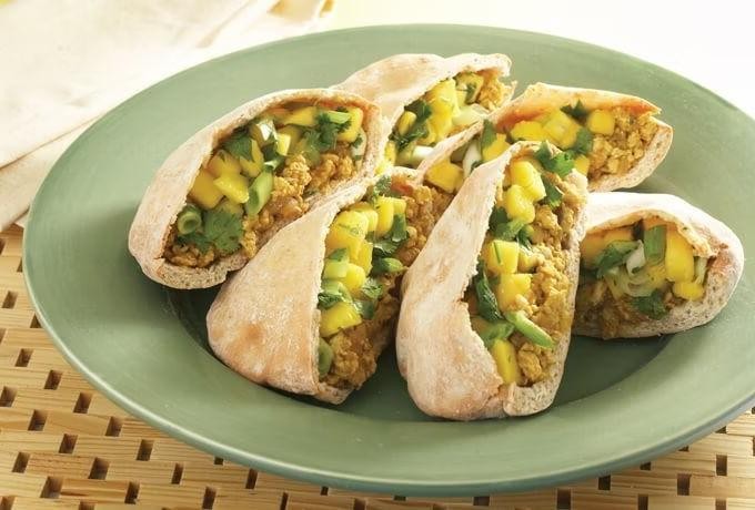 Chicken Pita with Mango Salsa