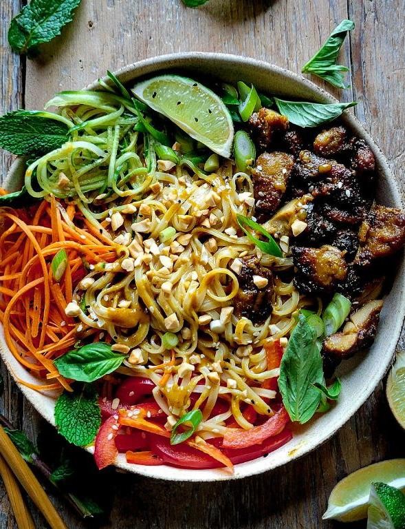 Chicken Satay Noodle Bowl