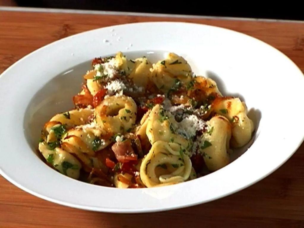 Chicken and Tortellini with Caramelized Onions and Bacon