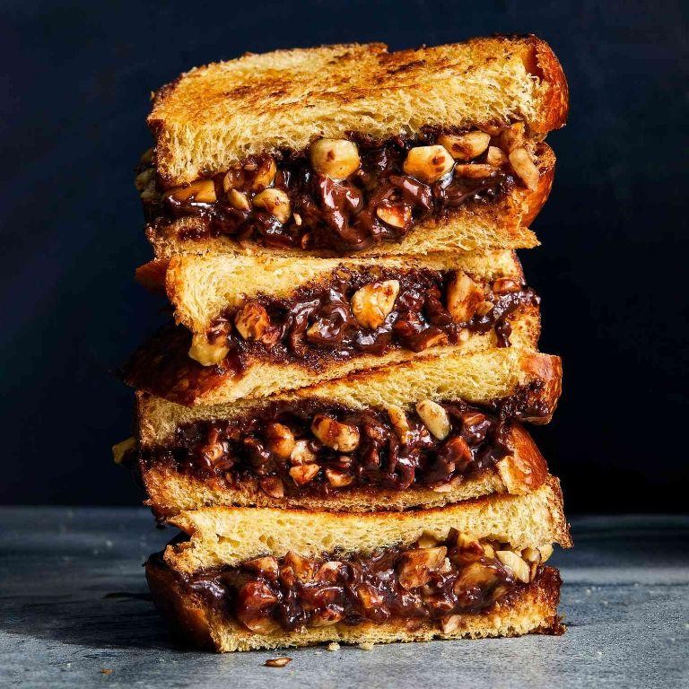 Chocolate Hazelnut Spread Sandwiches