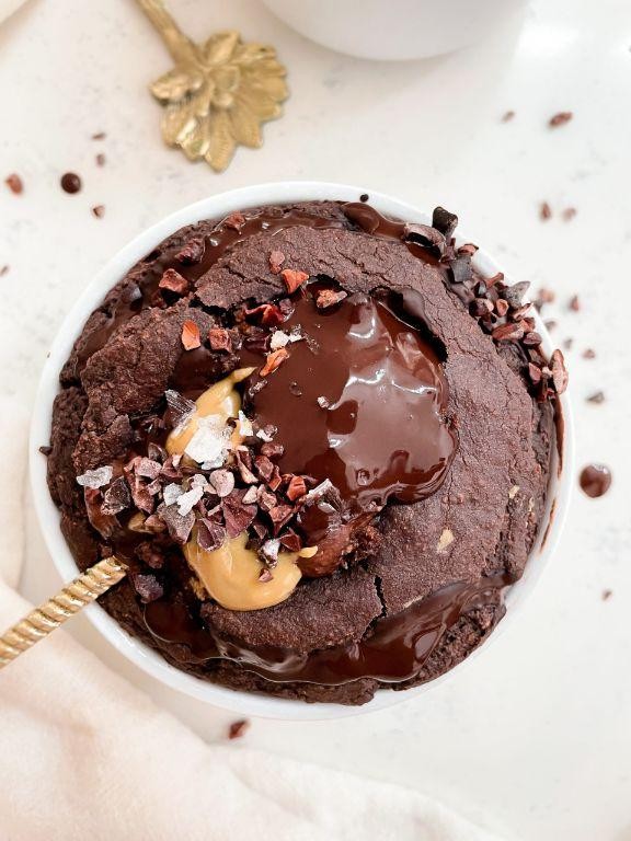 Chocolate Peanut Butter Cup Baked Oats