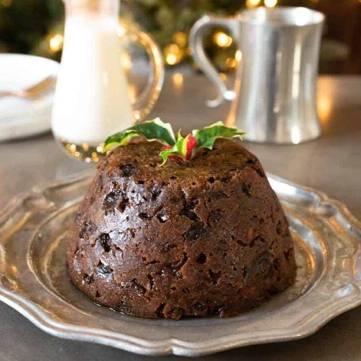 Christmas Pudding Pie with Brandy Cream