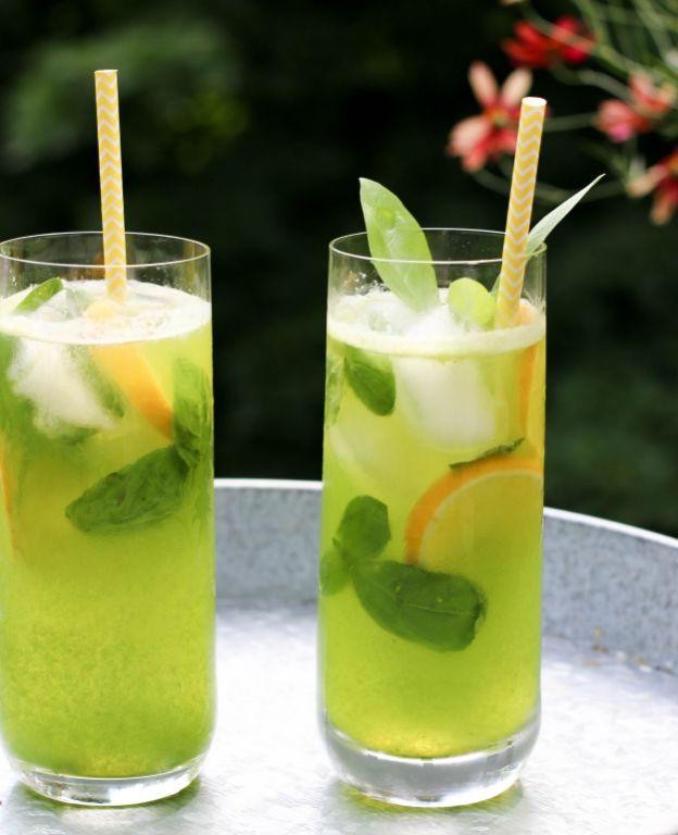Cinnamon Basil Lemonade