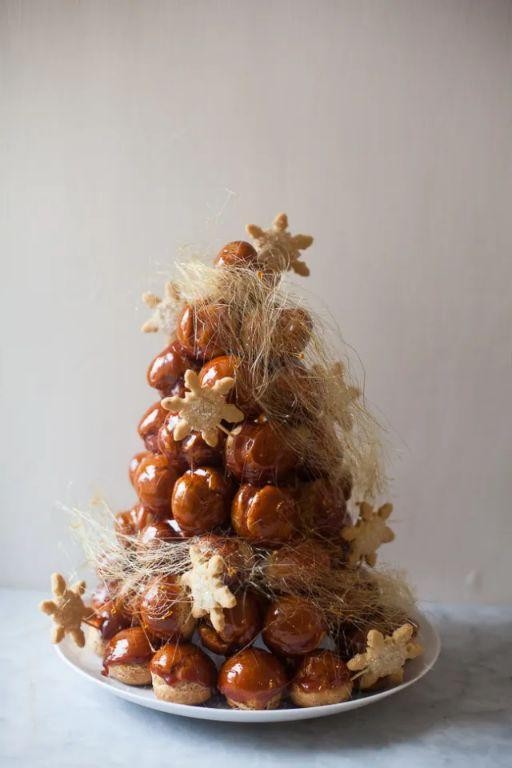 Cinnamon Sugar Croque en Bouche
