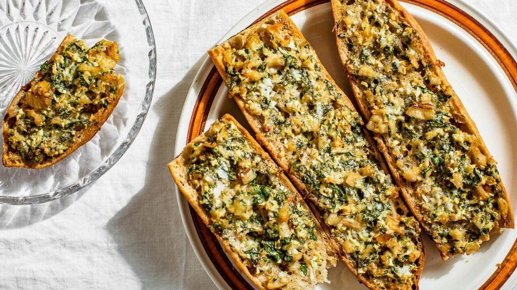 Clam and Garlic Bread
