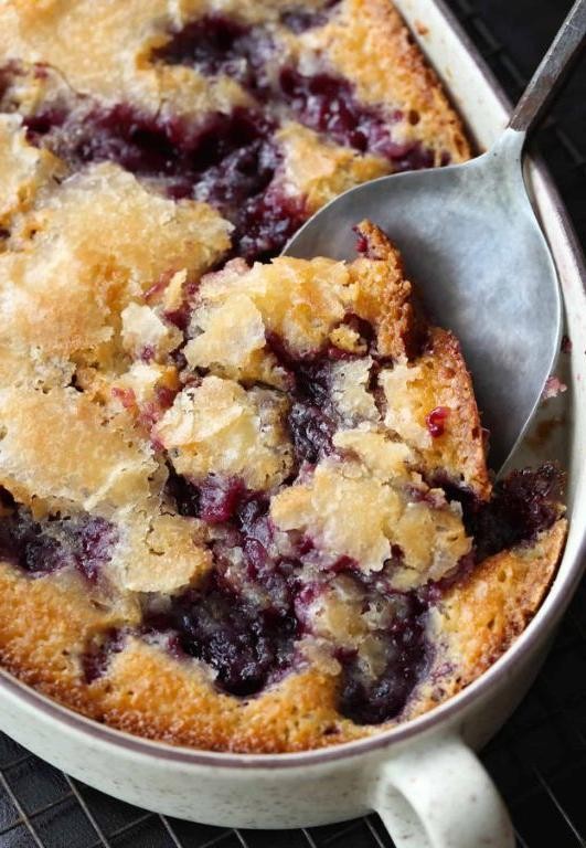 Classic Blackberry Cobbler