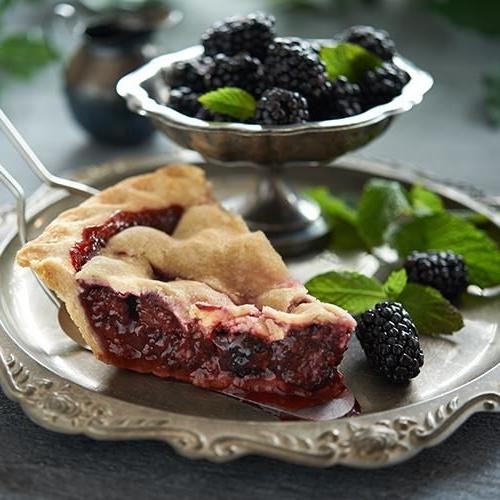 Classic Blackberry Pie