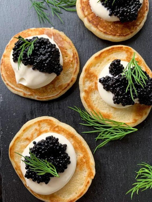 Classic Blini with Caviar and Crème Fraîche
