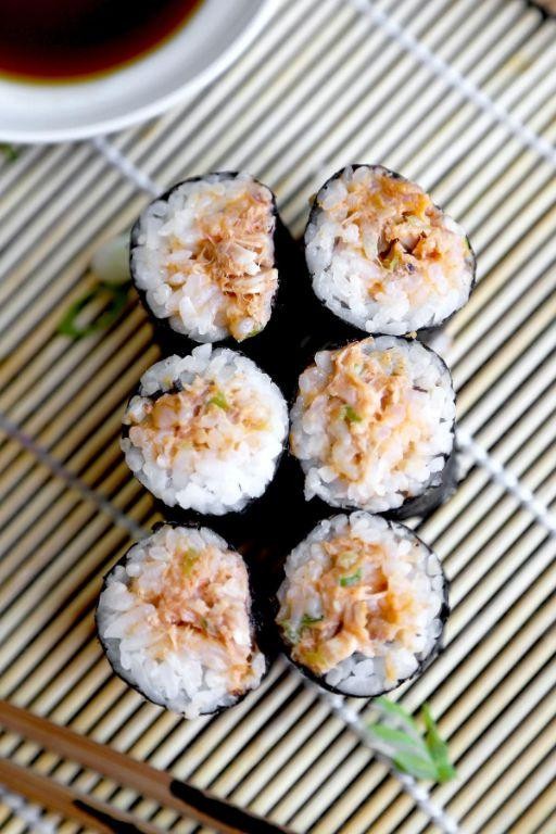 Classic Spicy Tuna Roll with Sriracha Mayo