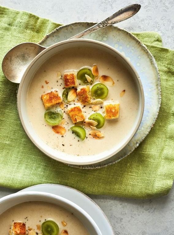 Cold Almond and Garlic Soup