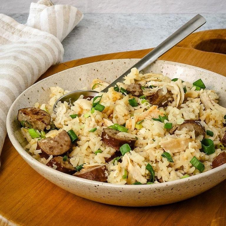 Comforting Chicken Bog with Garlic in Slow Cooker