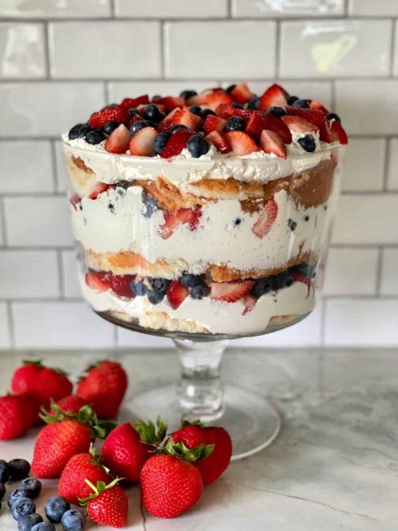 Cool Whip Berry Trifle