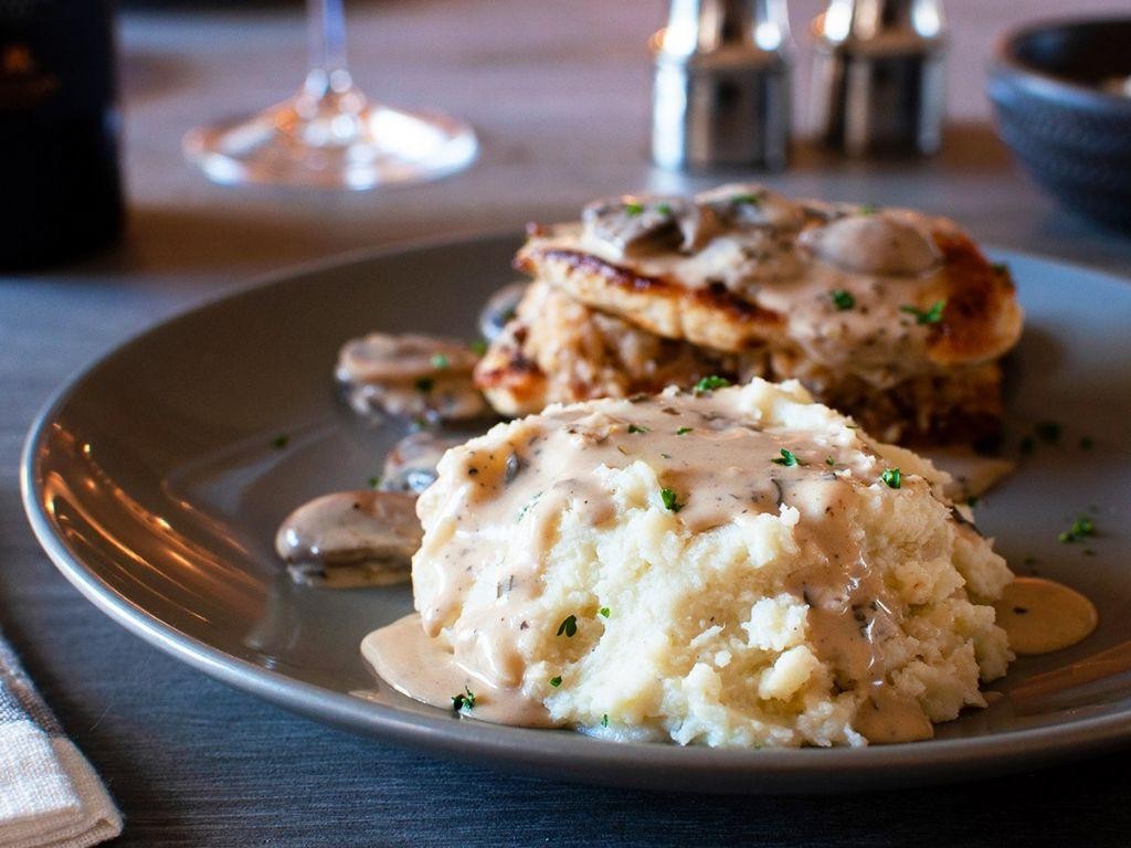 Copycat Olive Garden Garlic Mashed Potatoes
