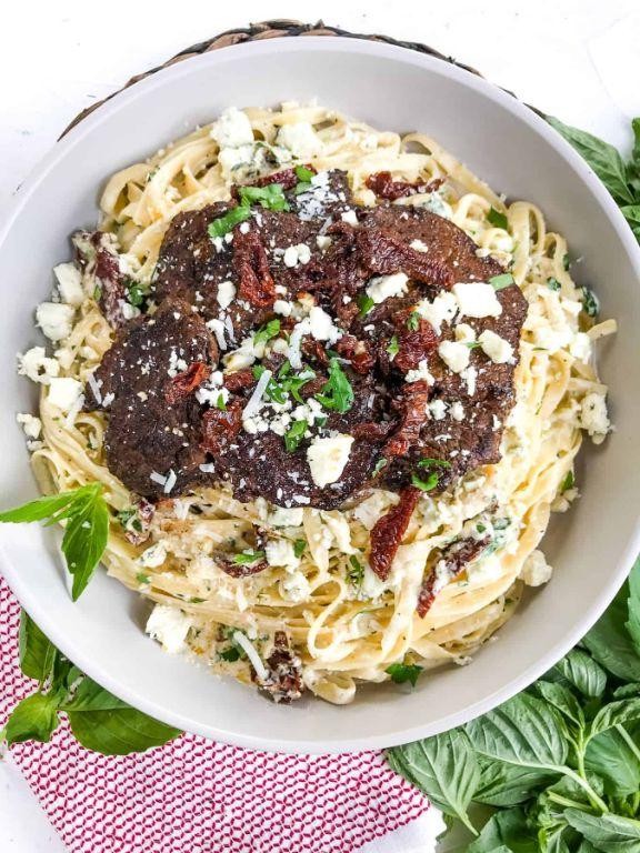 Copycat Olive Garden Steak Gorgonzola-Alfredo