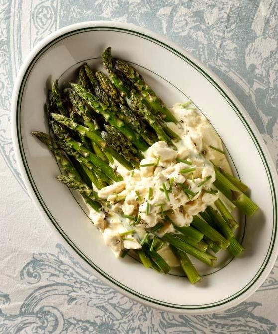 Crab and Asparagus Casserole with Hollandaise Sauce