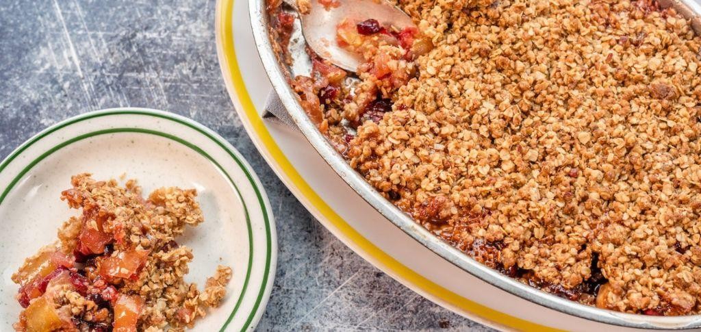 Cranberry Sauce Casserole with Pecan Streusel