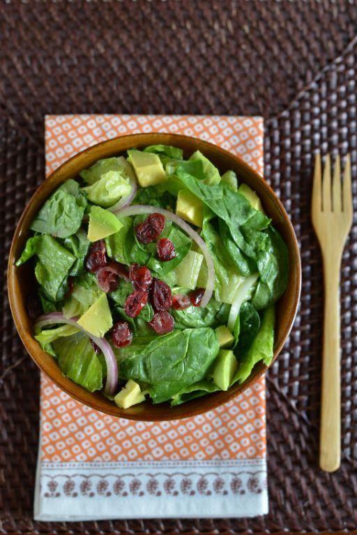 Cranberry Spinach Salad with Avocado