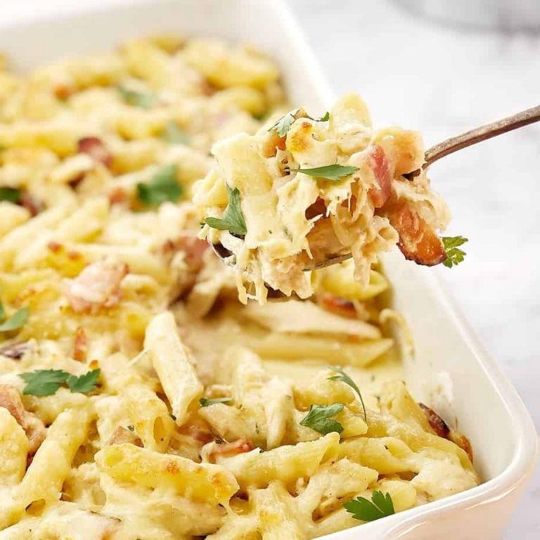 Creamy Chicken and Cheese Pasta Bake