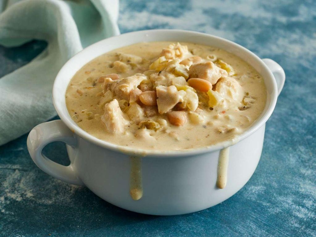 Creamy Chicken and White Bean Chili