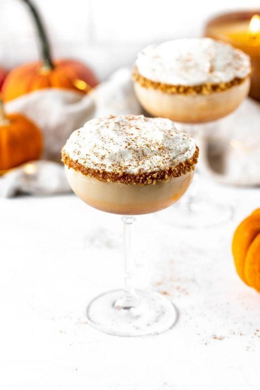 Creamy Pumpkin Pie Martini